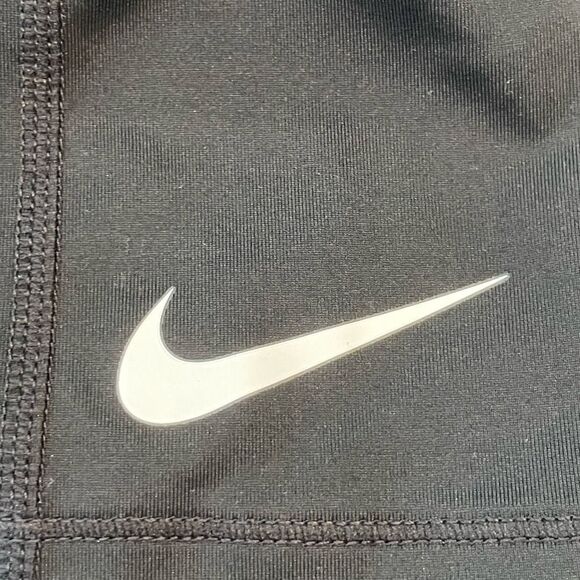 Nike Pro 365 Training Core High Compression Cropped Leggings Black Capri S - Picture 5 of 8